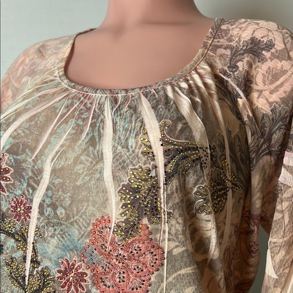 Chicos Women’s Top Shirt Tie Dye Embellished L3/4 Bell Sleeve Size 2(Large) - Picture 4 of 13